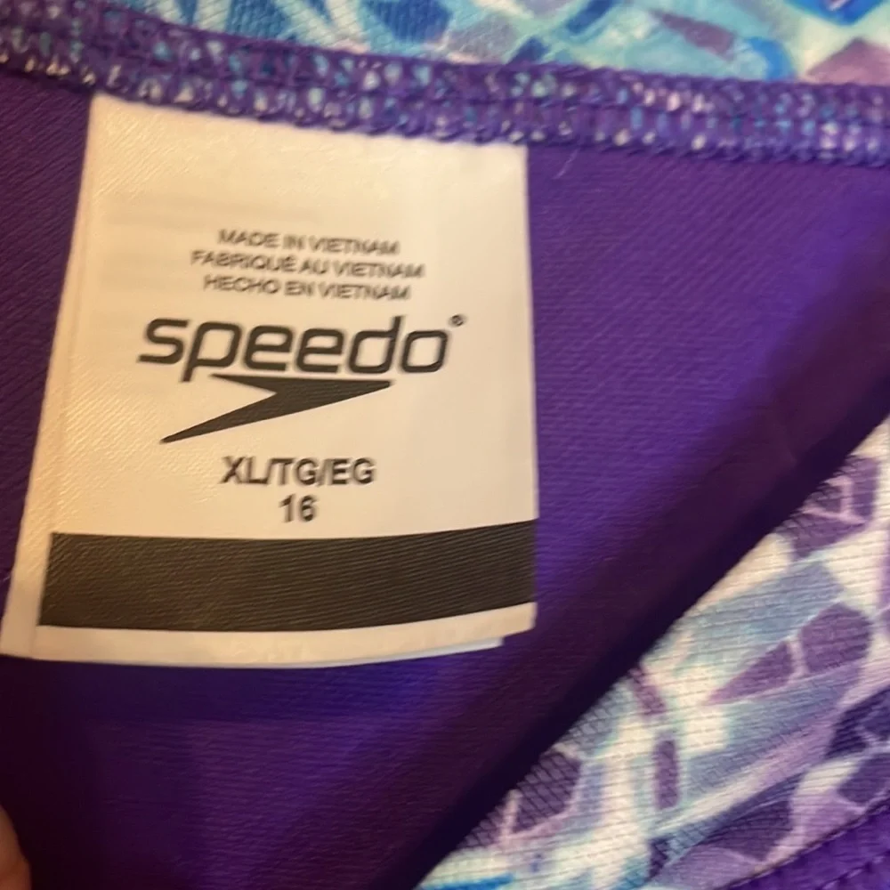Speedo Purple swim tee Sz XL (16) NWT